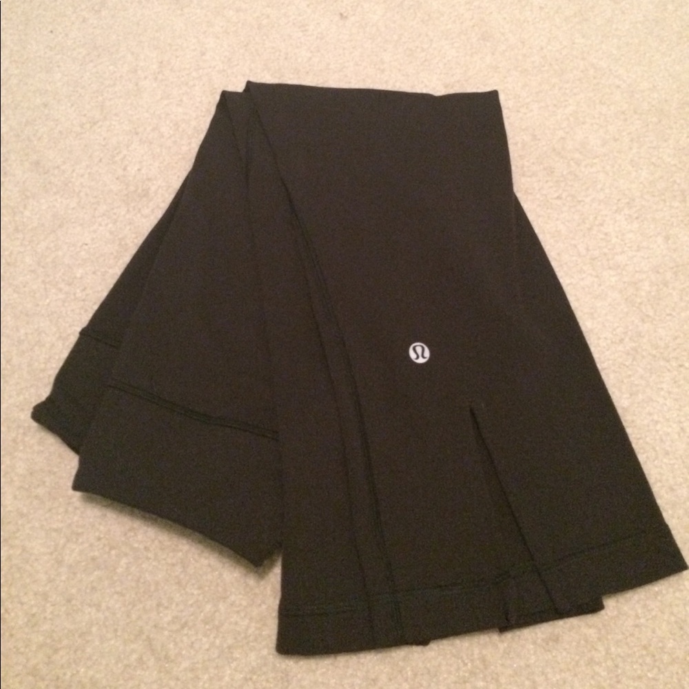 Lululemon Crop Flare Out Leggings
